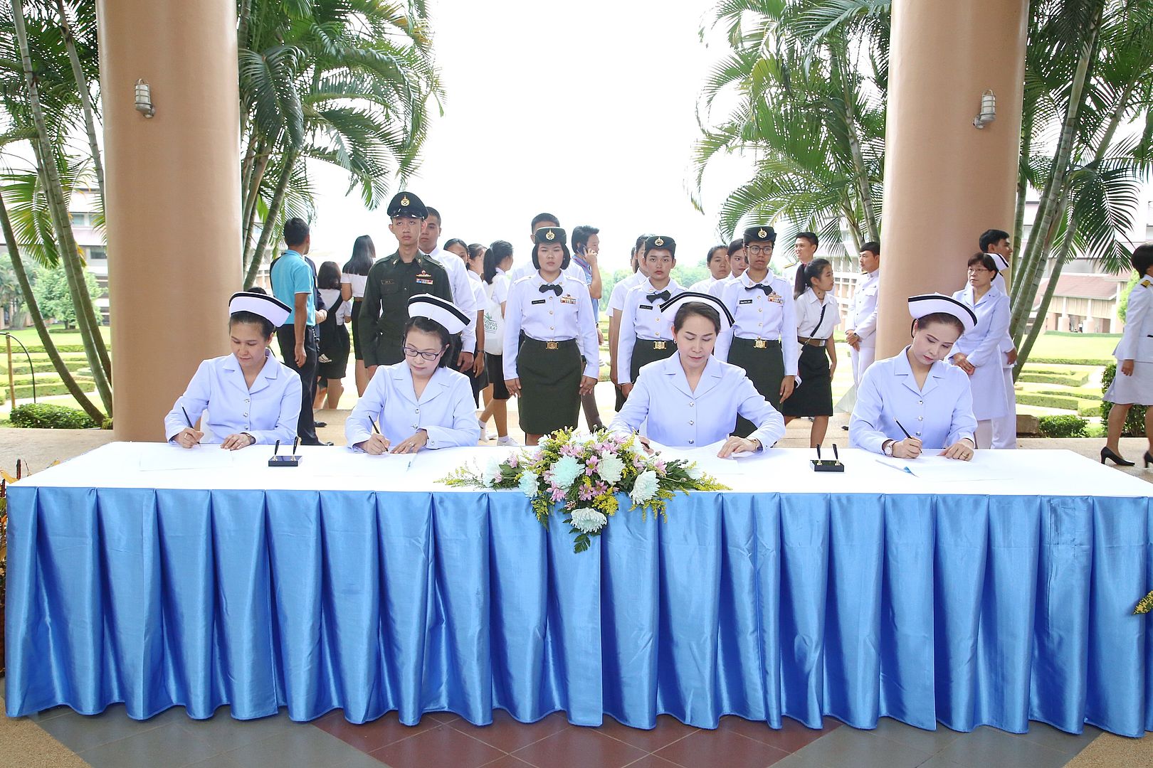 MFU News : MFU_for_Queen_Sirikit__12_.JPG